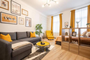 Warm Elegance Retreat : 75 m2 comfort near New York Café Budapest